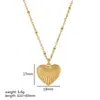 Collar de moda simple de lujo ligero estilo europeo y americano, colgante de acero inoxidable de oro de 18 quilates con textura de luna de amor, collar de alta calidad