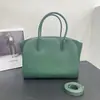 Bolso de Hombro Grande de Cuero Genuino Moda Europea y Americana, Nuevo Bolso Tote de Gran Capacidad para el Trabajo, Bolso de Hombro Simple de Alta Calidad
