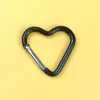 Ventas Directas de Fábrica Aleación de Aluminio No. 5 Mosquetones de Corazón Coloridos 42*40mm Hebilla de Corazón de Durazno para Exteriores Gancho para Mochila de Montañismo