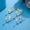 Aretes Dinámicos de Piscis y Delfín con Diseño Colgante Trasero para Mujer, Aretes de Diseño Nicho, Nuevo Estilo Popular, Aretes de Alta Gama para Mujer