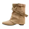Botas de Cano Curto com Rebites Estilo Retrô First Encounter para Mulheres 2026 Novas Botas Western Cowboy de Bico Fino Salto Grosso Botas de Motociclista Empilhadas
