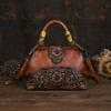 Outono e inverno Maillard retro marrom escovado totem bolsa europeia e americana em relevo antigo bolsa mensageiro estilo étnico
