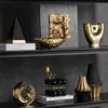 Yibeizi Lujo Accesible de Gama Alta Adornos Dorados Geométricos Artísticos Sala de Estar Gabinete de Vino Sala de Muestras Rejillas Abiertas Estantería Decoración