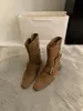 Colección nueva 2025: diseño de nicho, botas vaqueras de punta, elegantes y de alta gama, perfectas para un look urbano moderno