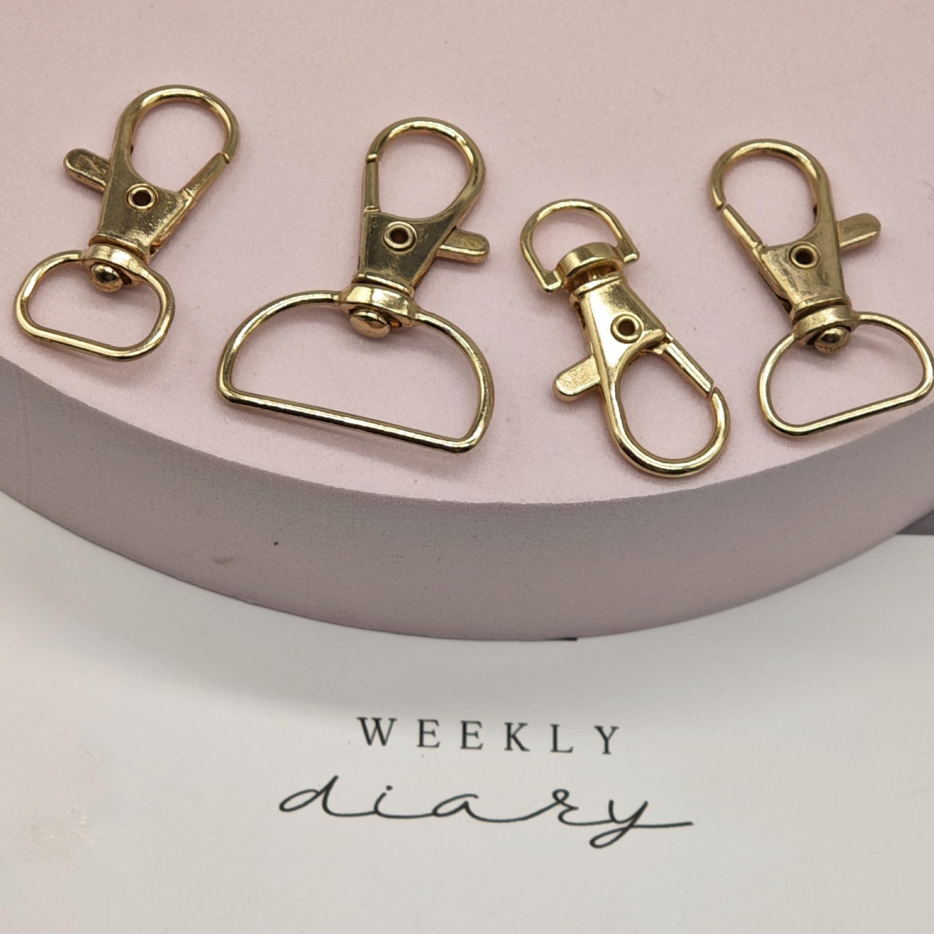 浅金色鱼嘴扣 乐盈