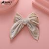 Otoño e Invierno Nuevo Europeo y Americano Color Puro Tela Hecha a Mano Lazo Pinza para el Cabello Pinza de Mariposa Cola de Golondrina de Terciopelo Pinza para Cola de Caballo