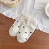 Nuevos calcetines invisibles de estilo coreano con estampado de flores pequeñas para primavera y verano, calcetines bajos para mujer con silicona antideslizante en el talón, calcetines cortos