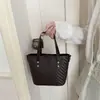 Bolso de mano para mujer muy elegante, nuevo modelo de otoño 2026, casual y moderno, moda nicho, bolso cubo bandolera de un solo hombro único