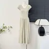 Vestido Largo de Punto Coreano con Cuello en V, Seda Helada, Mangas Cortas Volantes, Moderno y Sencillo, Ceñido a la Cintura, Adelgazante, Casual, Versátil y Elegante