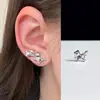 Uñas de Hueso de Oreja de Acero de Titanio de Gato Lindo Kawaii Gatito Uñas de Oreja Femeninas Versátiles Moda Pequeñas Frescas Uñas de Oreja