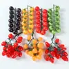 Tomates Cereza Simulados en un Hilo, Mini Tomates Cereza de Espuma Coloridos, Tomates de Fruta Falsos, Accesorios para Escaparates, Ayudas para Fotografía y Educación Temprana, Plástico