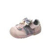 Zapatos para caminar para niños de suela blanda, antideslizantes, con cierre de velcro, con un dulce diseño de lazo, parte superior de malla transpirable y estilo deportivo, perfectos para el otoño