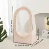 Cajas de regalo florales listas para usar, bolsas de mano con arreglo floral hueco de moda, cajas de regalo de flores frescas para floristerías, se pueden imprimir con LOGOTIPO