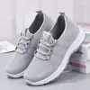 Zapatos de Tela Feiwei Transfronterizos para Mujer 2024 Nuevos Zapatos de Tela del Viejo Pekín para Madres de Mediana Edad y Mayores Suela Suave Antideslizante Zapatos Casuales para Exteriores para Mujer