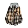 Camisa de cuadros con capucha holgada de manga larga para hombre, chaqueta top retro casual versátil, estilo simple delgado moderno