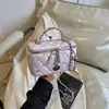 Bolsa Pequena Brilhante de Diamante de Alta Qualidade para Mulheres 2026 Nova Tendência Moda Bolsa Quadrada Pequena Acolchoada Bolsa de Ombro com Corrente de Verão