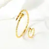 Europeu e Americano Mais Vendido Simples Personalidade Aço Titânio Unha Pulseira Anel Conjunto Colorfast Moderno Versátil Personalidade Pulseira