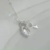Collar con Colgante de Corazón y Llave de Cobre Blanco Plateado Grueso para Mujer, Cadena de Clavícula de Lujo Ligero de Nicho, Colgante Sencillo Versátil para Cadena de Suéter para Mujer