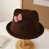 Novo Chapéu de Inverno Francês Retrô com Aba Enrolada Pequeno Chapéu de Pescador de Desenho Animado de Pelúcia Chapéu de Balde Quente Versátil da Moda