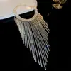 Traje de collar y pendientes de diamante ovalado europeo y americano exagerado luz de lujo alta gama cadena de clavícula nicho moda joyería al por mayor