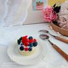 Bolo Nu de Frutas Creme de Três Camadas Bolo de Morango Aromaterapia Vela Macaroon Marshmallow Mão Presente Ornamentos Tiro