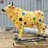 Escultura de Vaca de Fibra de Vidrio Personalizada para Paisajismo de Parques, Plaza de Juegos al Aire Libre, Escultura de Vaca de Dibujos Animados de Resina, Fabricante