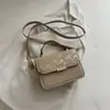 Bolso de hombro transfronterizo nuevo, elegante y único, un bolso de mano moderno y minimalista con un toque de alta gama, un bolso cruzado pequeño cuadrado chic y elegante
