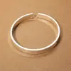 Pulsera Nueva de Trébol de Cuatro Hojas Abierta Moda para Mujer Pequeña Fresca Nicho Simple Versátil Joyería de Gama Alta Regalo