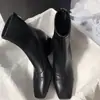 Botines de estilo coreano con punta cuadrada, tacón grueso y diseño estilizado, perfectos para principios del otoño de 2026, una opción chic y elegante para mujer, y con forro de felpa para mayor calidez en otoño e invierno