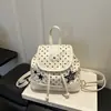 Mochila casual de bolinhas de nicho estilo coreano para mulheres, nova mochila de coelho de desenho animado 2026, bolsa de viagem para estudantes