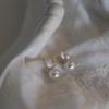 Exquisitos pendientes de perla gris de diseño francés, diseño de nicho, pendientes de viajero diario de alta calidad, ligeros y de lujo que combinan con todo.