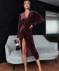 Europa e Estados Unidos comércio exterior novo vestido de noite sexy pernas expostas vestido de manga comprida de veludo dourado vestido de boate