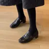 Mocassins de Lã com Estampa de Camélia para Mulheres 2026 Outono e Inverno Novos Sapatos Slip-On Versáteis com Solas Macias que São Confortáveis e Fáceis de Usar