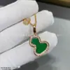Collar de Calabaza de Gama Alta Chapado en Oro Rosa de 18 Quilates con Colgante de Ágata Roja Natural y Nácar Blanco, Doble Calabaza Incrustada con Diamantes