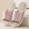 Chinelos de Linho Femininos Quatro Estações Respiráveis Absorventes de Suor Casa Interior Antiderrapantes Desodorantes Estilo Japonês Quatro Estações Chinelos de Algodão e Linho Masculinos