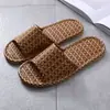 Sandalias y pantuflas de primavera y verano para mujer, pasto de ratán, bambú, para el hogar, para interiores, para parejas, suela suave, silenciosas para el piso, pantuflas de lino al por mayor