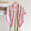 Pañuelo Triangular Estilo Niña Floral de Seda Artificial Estampada con Cinturón, Chal Protector Solar, Pañuelo para el Cuello, Bufanda de Seda para Mujer, Pañuelo de Cuello, Pañuelo para la Cabeza, Bufanda