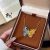 Colar Little Red Book Estilo Igual Ouro Areia Esmalte Antigo Céu Estrelado Borboleta Nova Flor Borboleta Versátil Elegante