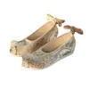 Zapatos de Arco Xueqing Zapatos Antiguos Hanfu Aumento Interno de Altura Zapatos de Tela sin Cordones Brocado Forjado Zapatos de Mujer Estilo Étnico Zapatos de Tela Bordados
