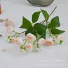 Arreglo Floral Artificial de Rosa de 3 Ramas Multicabezal Yema de Té Flor Artificial Flor de Seda Sala de Estar Mesa de Comedor Entrada Decoración Suave Rosa de Yema Pequeña