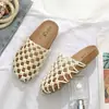 Nuevas Zapatillas Estilo Chino Marea Nacional Artístico Retro Único Estilo Oriental 2026 Zapatos de Mujer Estilo Caliente Hueco Moderno Moda