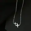 Colar de Estrela Estilo Coreano e Japonês para Mulheres, Colar de Estrela de Quatro Pontas de Nicho de Luxo Leve, Pingente Minimalista Moderno, Corrente de Clavícula de Amizade