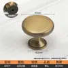 Manija de Armario de Bronce Francés Casual Manija de Cajón Escandinavo Gabinete Zapatero Puerta Accesible Lujo Sólido Retro Manija de Gabinete