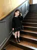 Vestido feminino estiloso, bainha de pétala em retalhos, vestido moletom, vestido de bolo tutu preto de comprimento médio para crianças, moderno