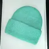 Nuevo Gorro de Punto de Pelo de Conejo 2026 en Rojo Rosa para Otoño e Invierno, Gorro de Lana para Mujer, Venta al por Mayor de Fábrica en Stock