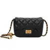 Nueva Tendencia Primavera/Verano 2025: Popular este año, el bolso pequeño cuadrado versátil de patrón de rombos es un bolso de cadena cruzado de moda