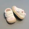 Zapatos para bebé de primavera y otoño, zapatos blandos para caminar de bebé, para edades de 1 a 3 años, de punta cerrada para niño, antideslizantes, zapatos deportivos funcionales con parte superior de cuero