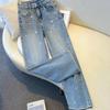 Jeans Reto com Barra Flare Formato Pera Feminino Verão 2025 Popular Cor Clara Design de Estrela com Strass Senso de Design Calça Casual Larga Estreita