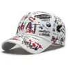 Gorra de Béisbol de Tapa Dura con Estampado de Letras Graffiti de Moda de Primavera, Sombrero Versátil con Protección Solar Estilo Hip-Hop Europeo y Americano Personalizado, Transfronterizo