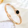 Pulsera de Diseño de Correa de Reloj de Imitación con Recorte de Amor en Números Romanos Pulsera Cruzada de Acero Titanio Chapado en Oro de 18K Lujo Accesible Pulsera para Mujer Estilo Ins